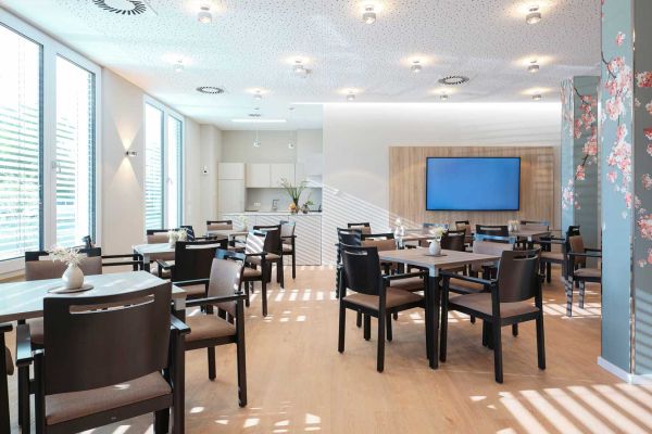 KIB-Gruppe-Service-Wohnen-fuer-Senioren-im-Quartier-Langseestrasse-in-Moegeldorf-zur-Miete