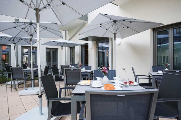 KIB-Gruppe-Service-Wohnen-fuer-Senioren-im-Quartier-Langseestrasse-in-Moegeldorf-zur-Miete